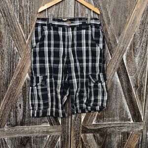 Baileys Pt. Plaid Cargo Shorts Boys Size‎ 10 Black